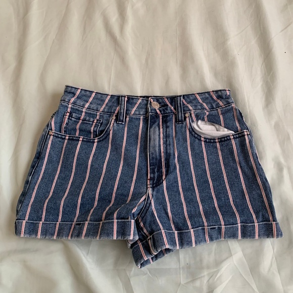 striped mom shorts
